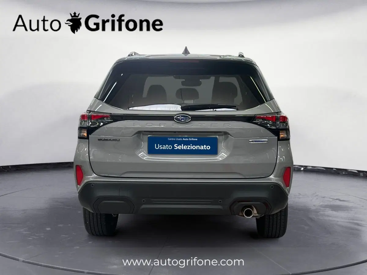 Subaru Forester nuova a Modena (4)