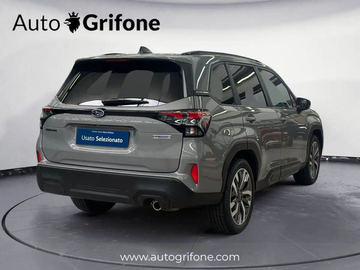 Subaru Forester nuova a Modena (5)