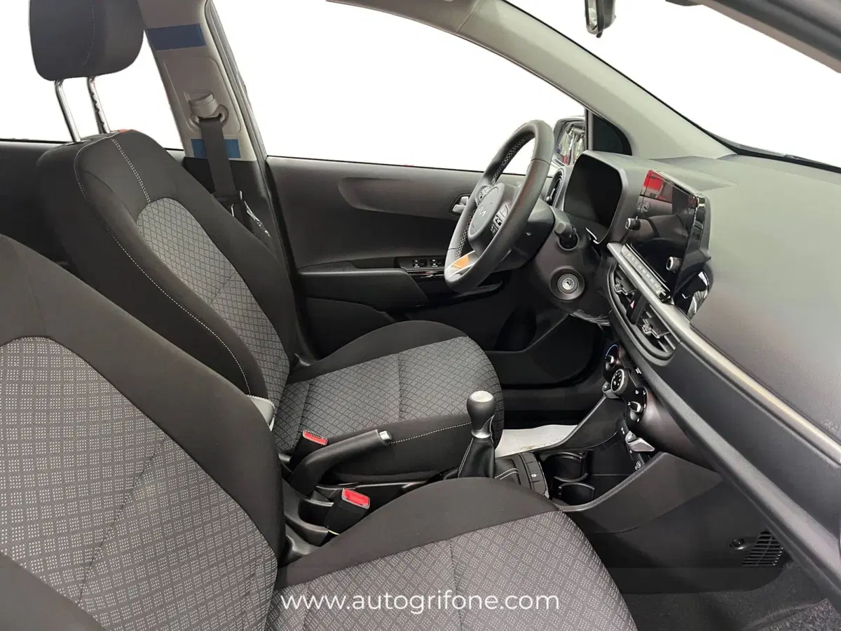 Kia Picanto nuova a Modena (15)