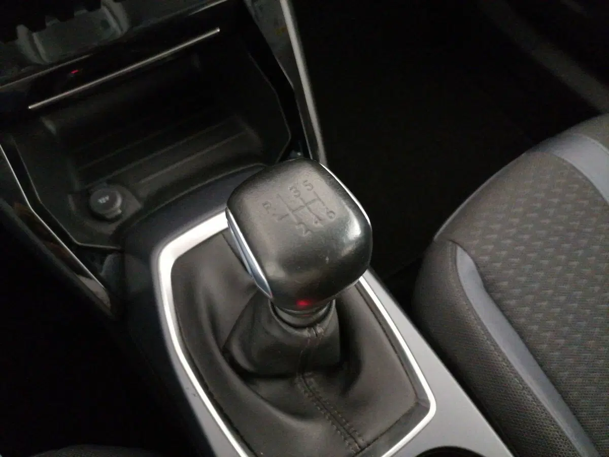 Peugeot 2008 usata a Roma (13)