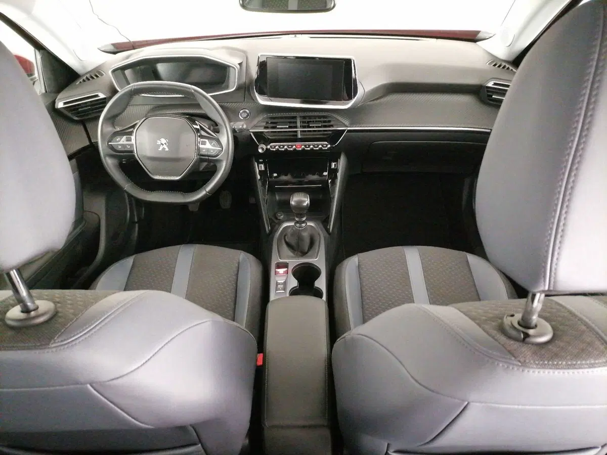Peugeot 2008 usata a Roma (9)