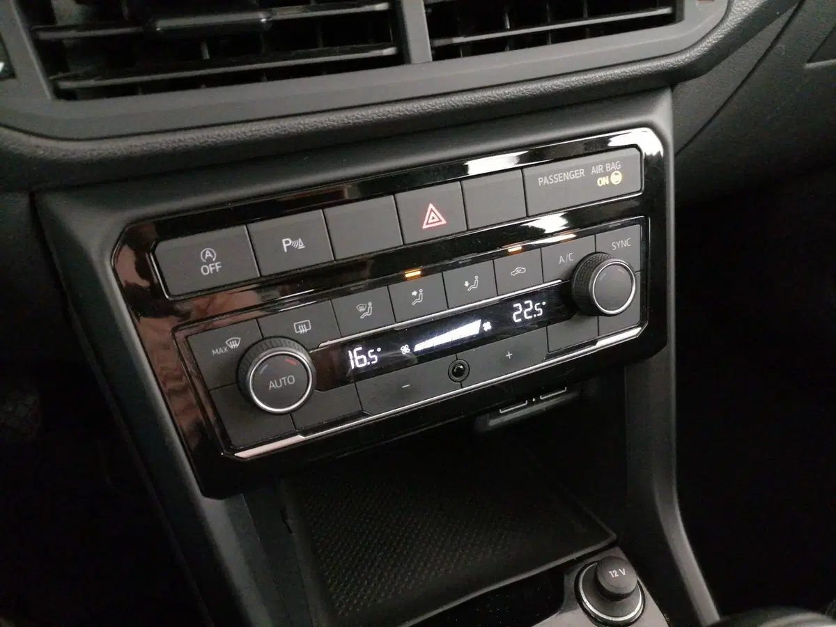 Volkswagen T-Cross usata a Roma (14)