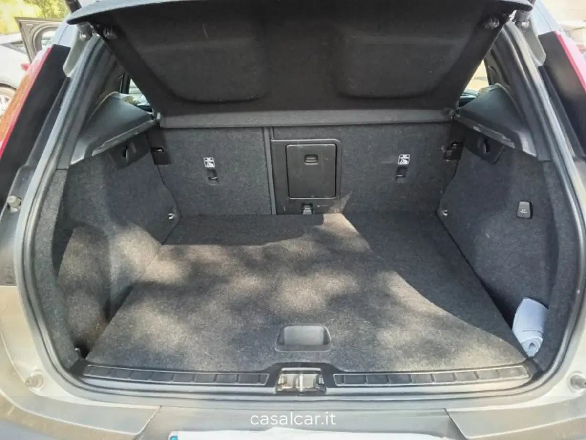 Volvo XC40 usata a Salerno (10)