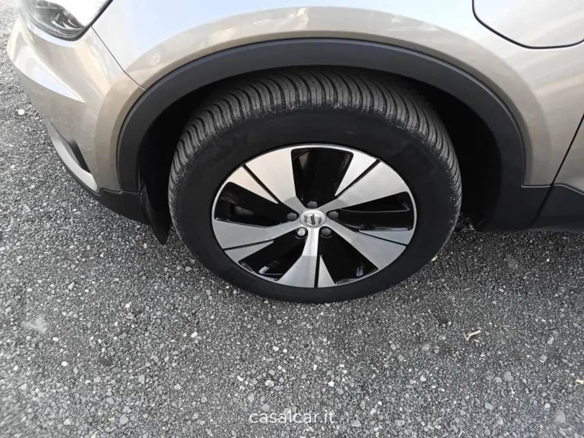 Volvo XC40 usata a Salerno (17)