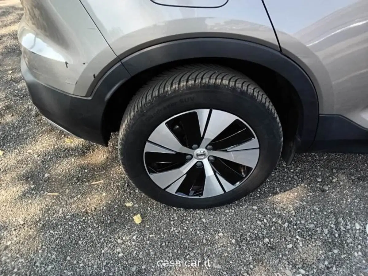 Volvo XC40 usata a Salerno (18)