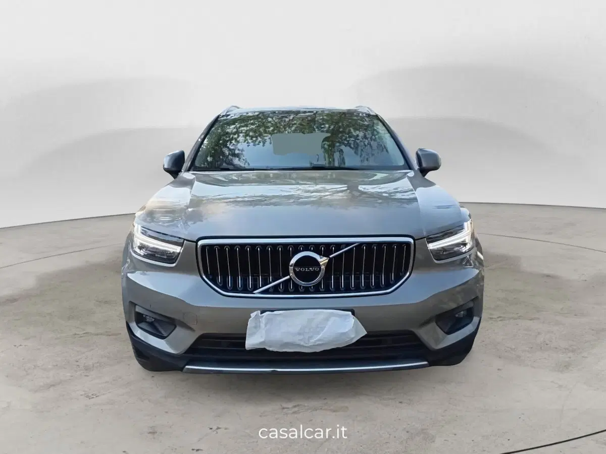 Volvo XC40 usata a Salerno (2)