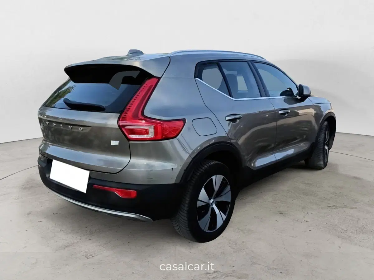 Volvo XC40 usata a Salerno (5)