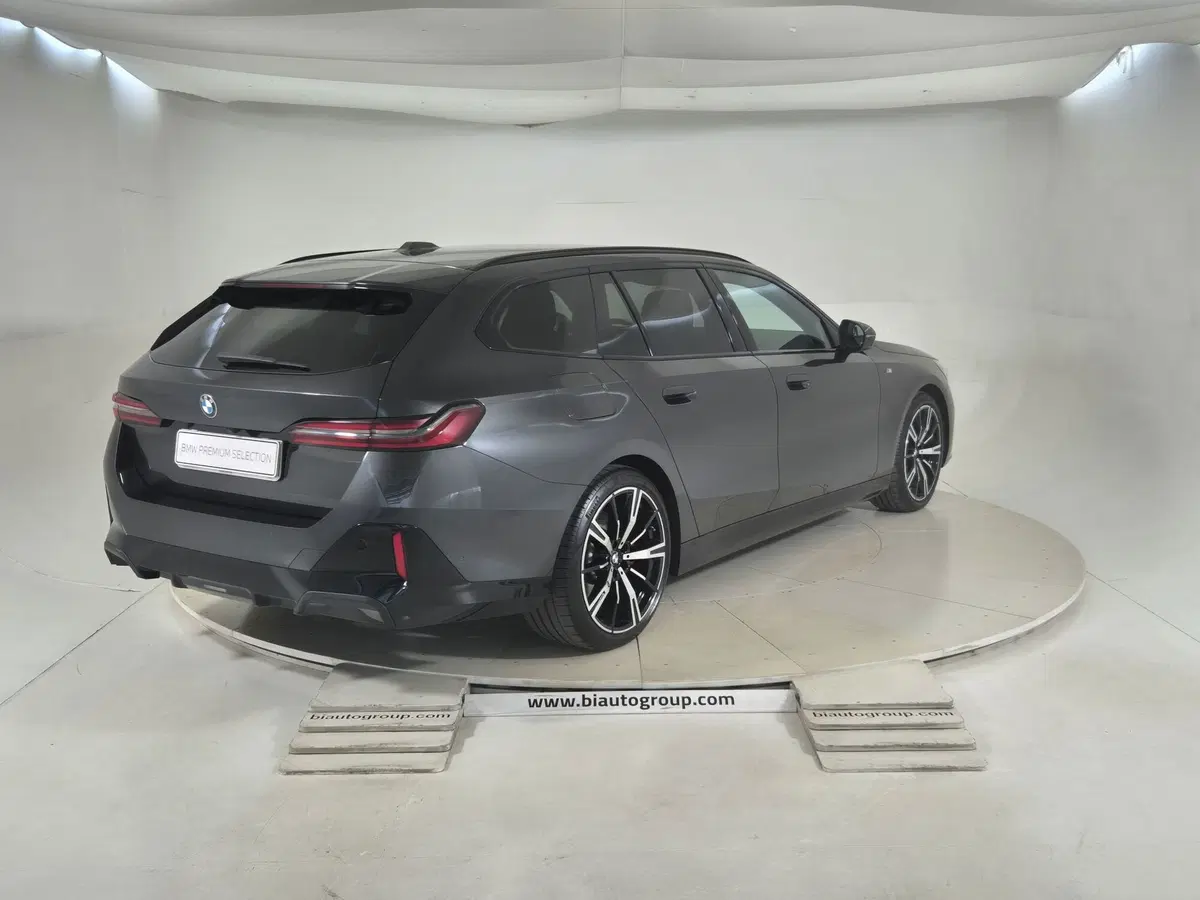 BMW Serie 5 Touring usata a Torino (5)
