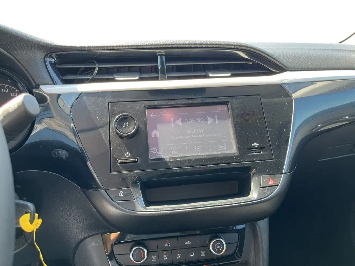 Opel Corsa usata a Torino (14)
