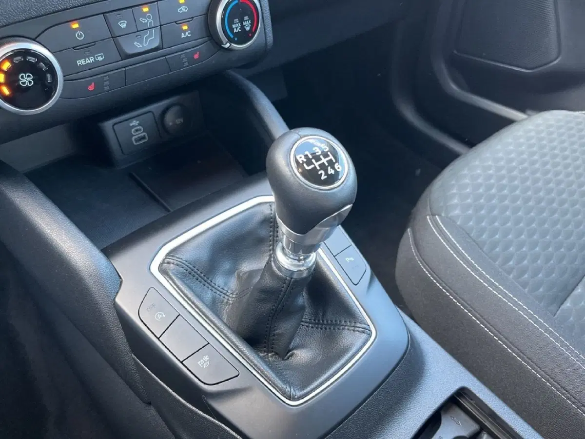 Ford Kuga usata a Torino (12)