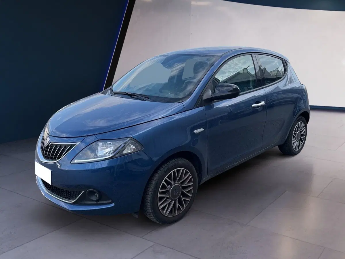 Lancia Ypsilon usata a Torino (2)