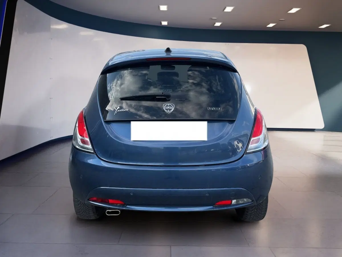 Lancia Ypsilon usata a Torino (5)