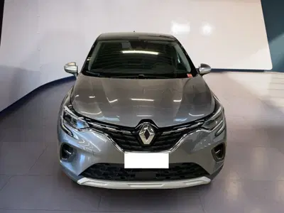 Renault Captur Plug-in Hybrid E-Tech 160 CV Intens del 2020 usata a Torino