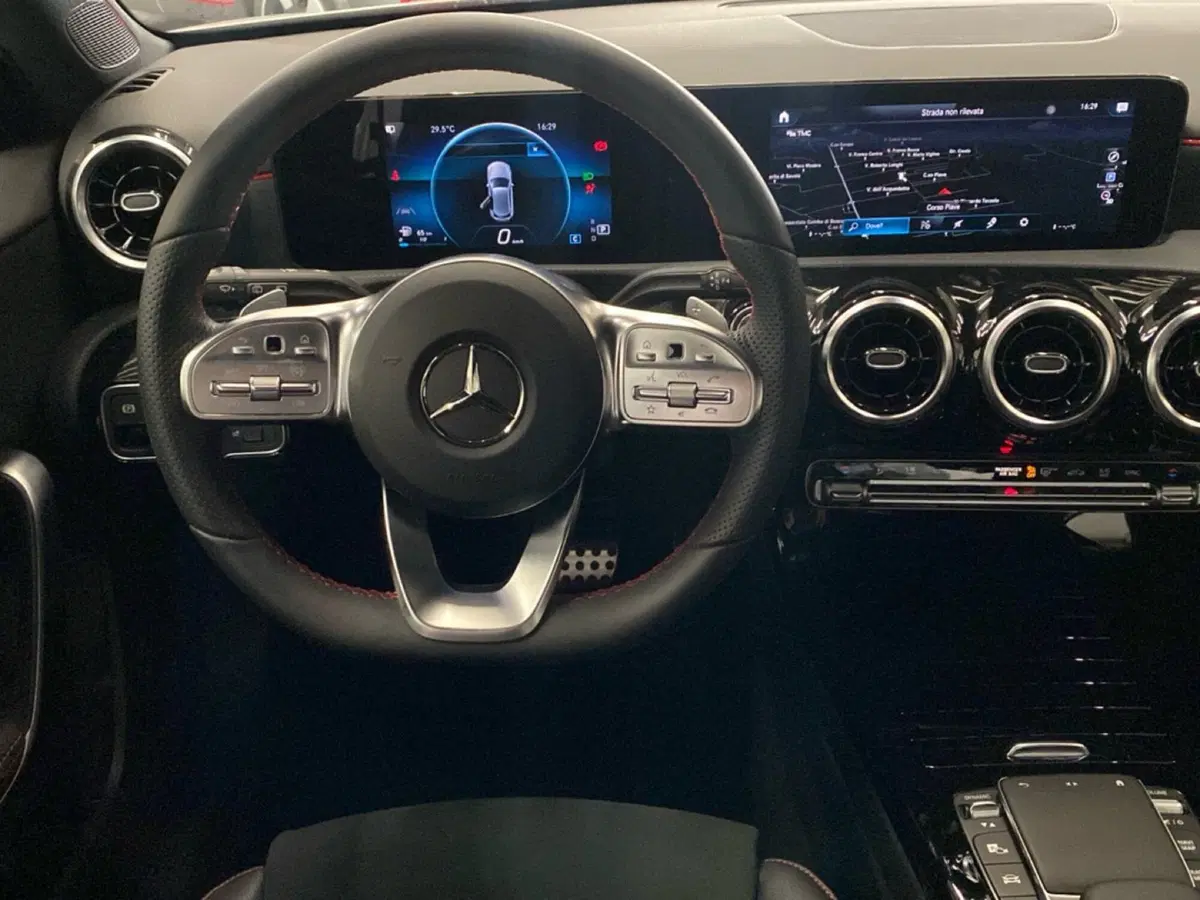 Mercedes-Benz Classe A nuova a Torino (3)