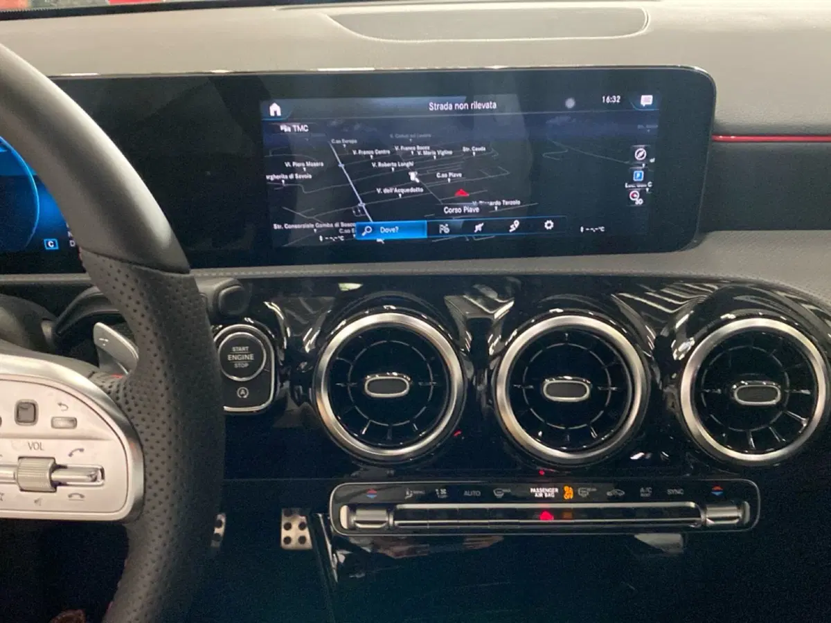Mercedes-Benz Classe A nuova a Torino (5)