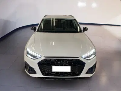 Audi A4 Avant 35 2.0 tdi mhev S Line edition 163cv s-tronic del 2020 usata a Torino