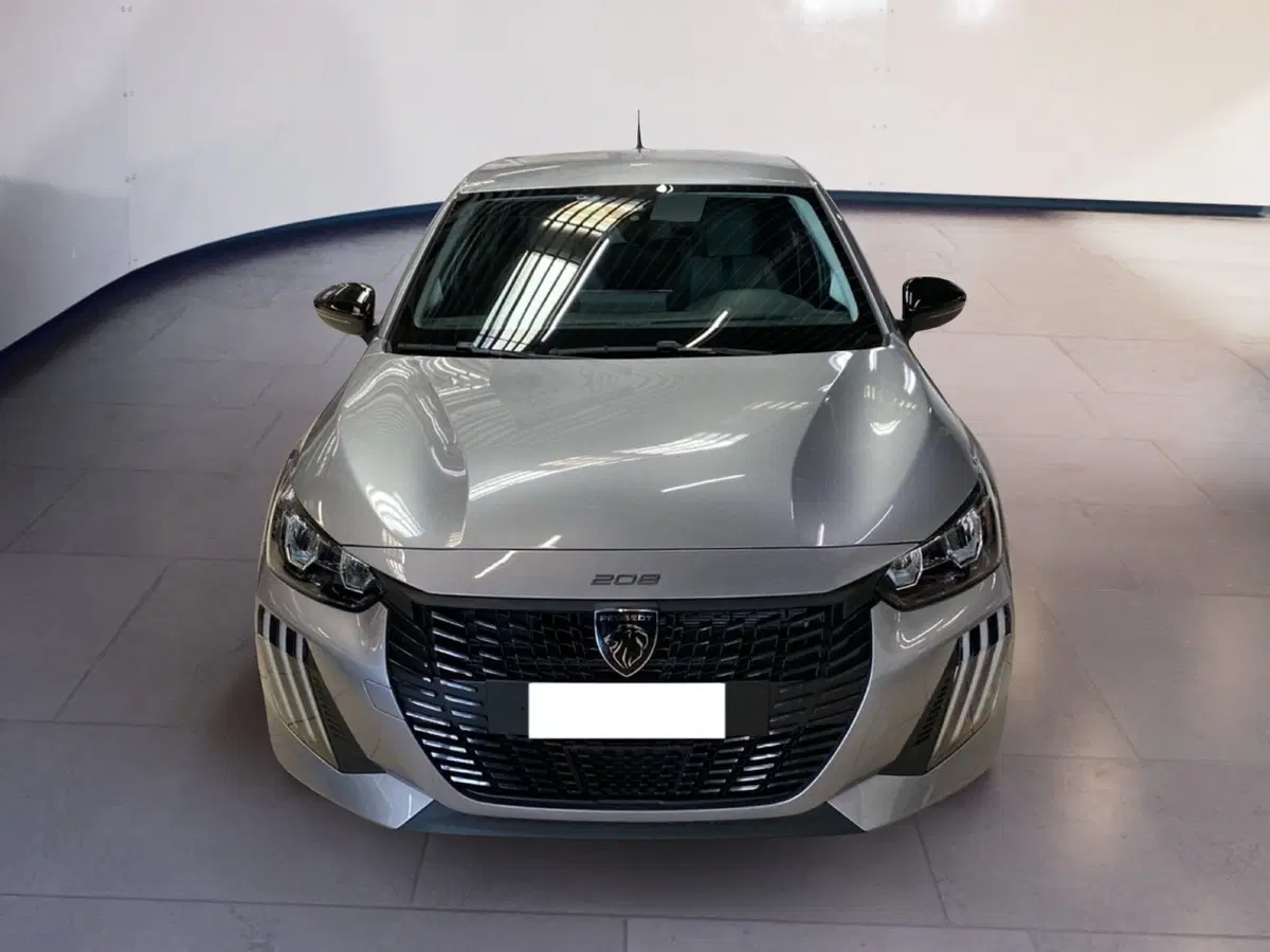 Peugeot 208 nuova a Torino