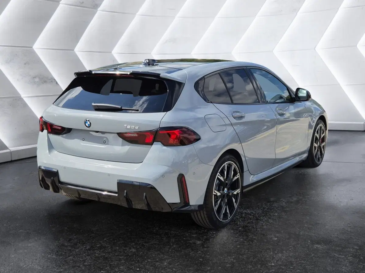 BMW Serie 1 nuova  (4)
