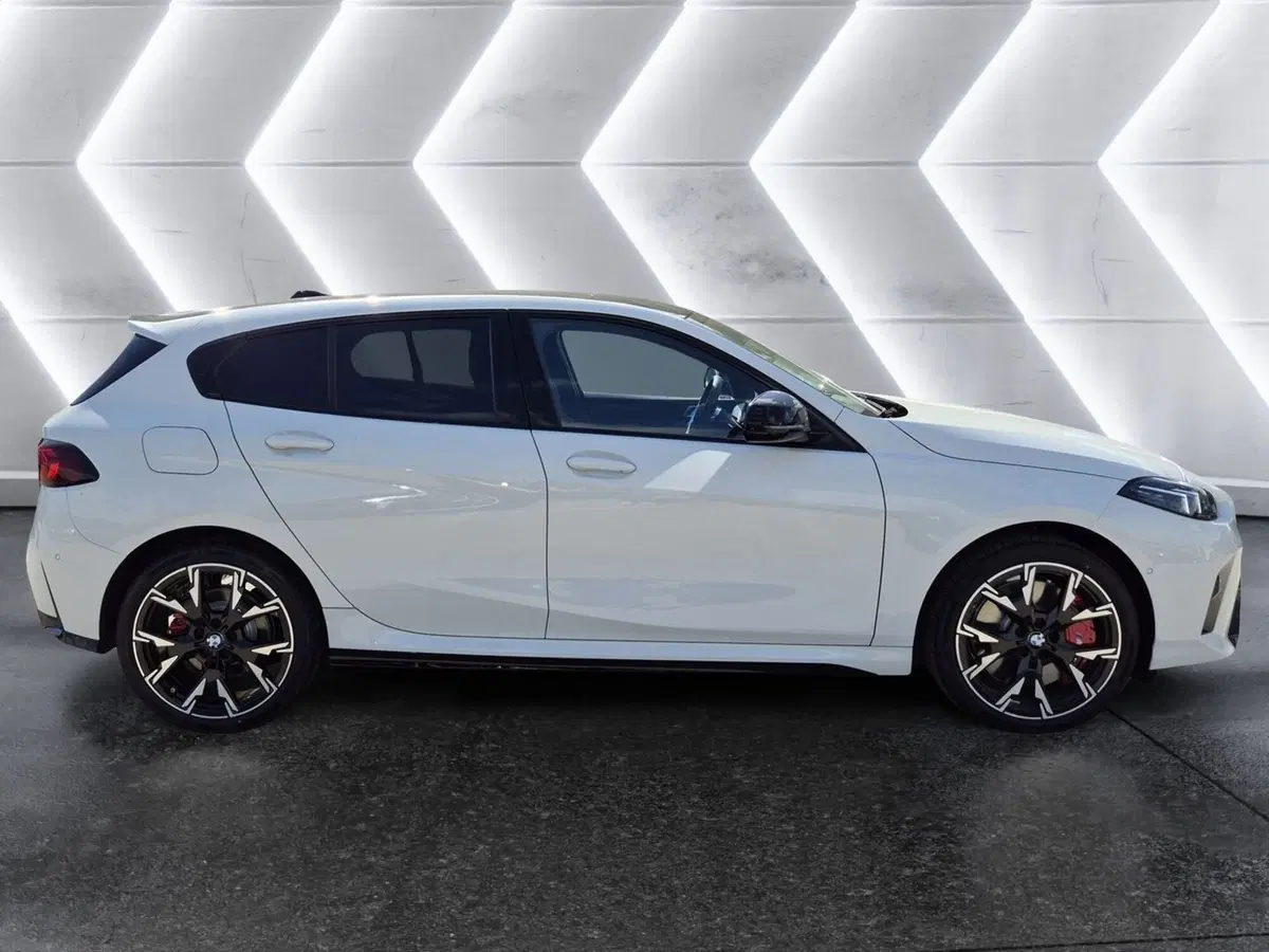 BMW Serie 1 nuova  (5)