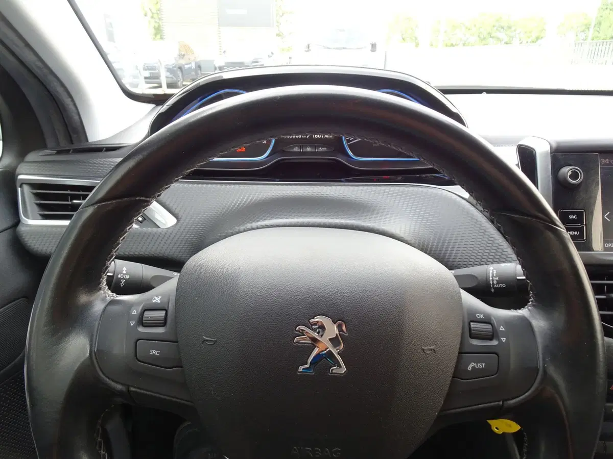 Peugeot 2008 usata a Padova (12)