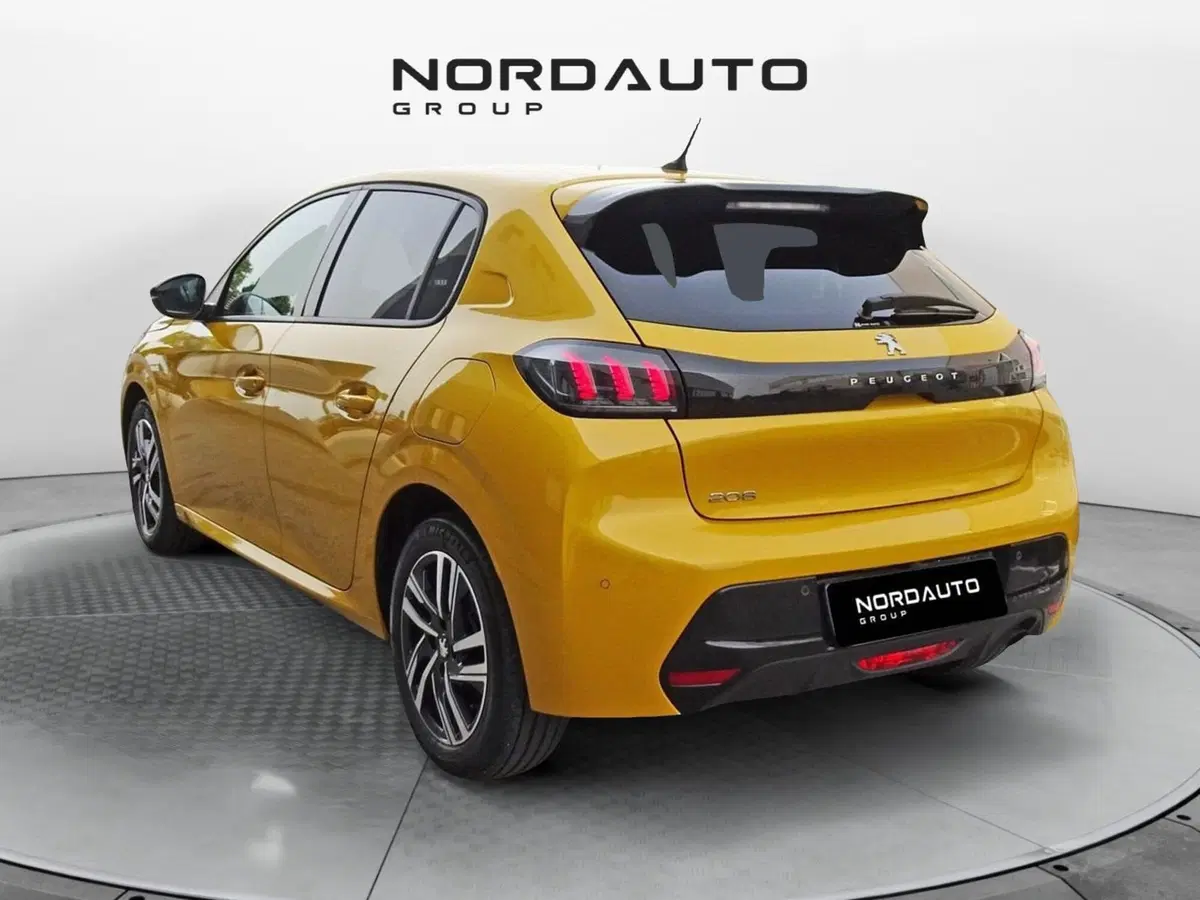Peugeot 208 usata a Padova (4)