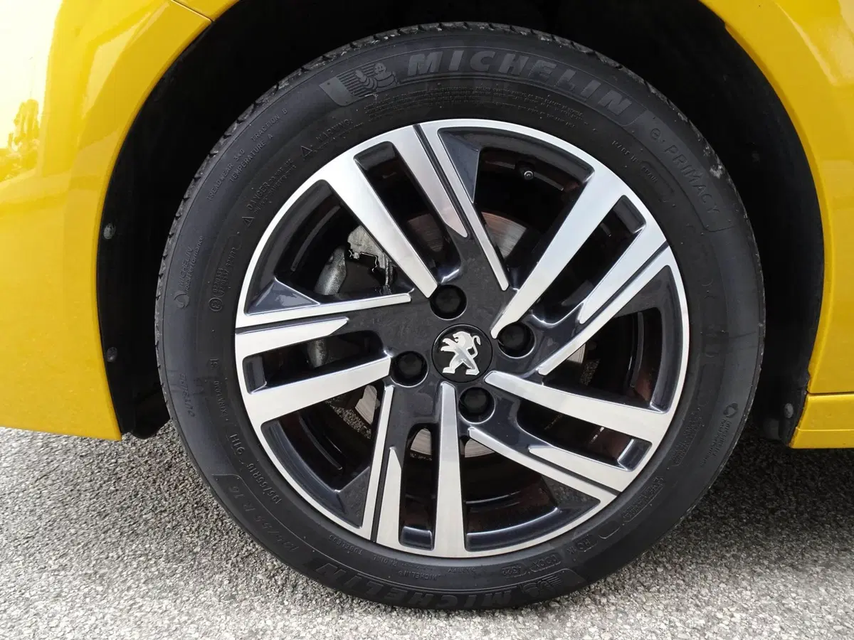 Peugeot 208 usata a Padova (6)