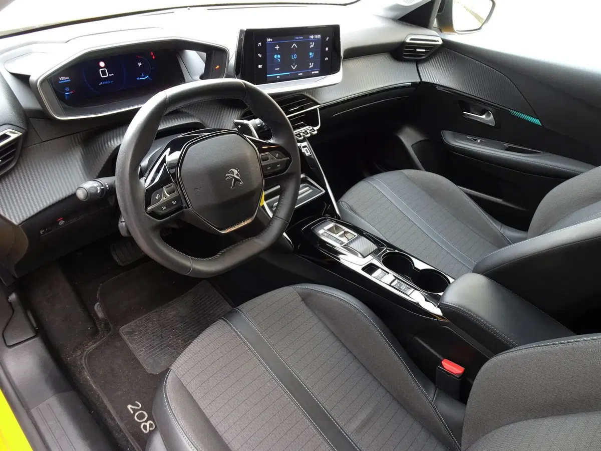 Peugeot 208 usata a Padova (7)