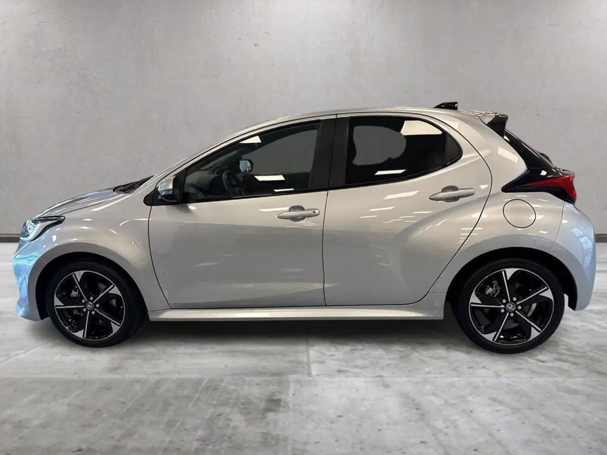 Toyota Yaris usata a Prato (2)