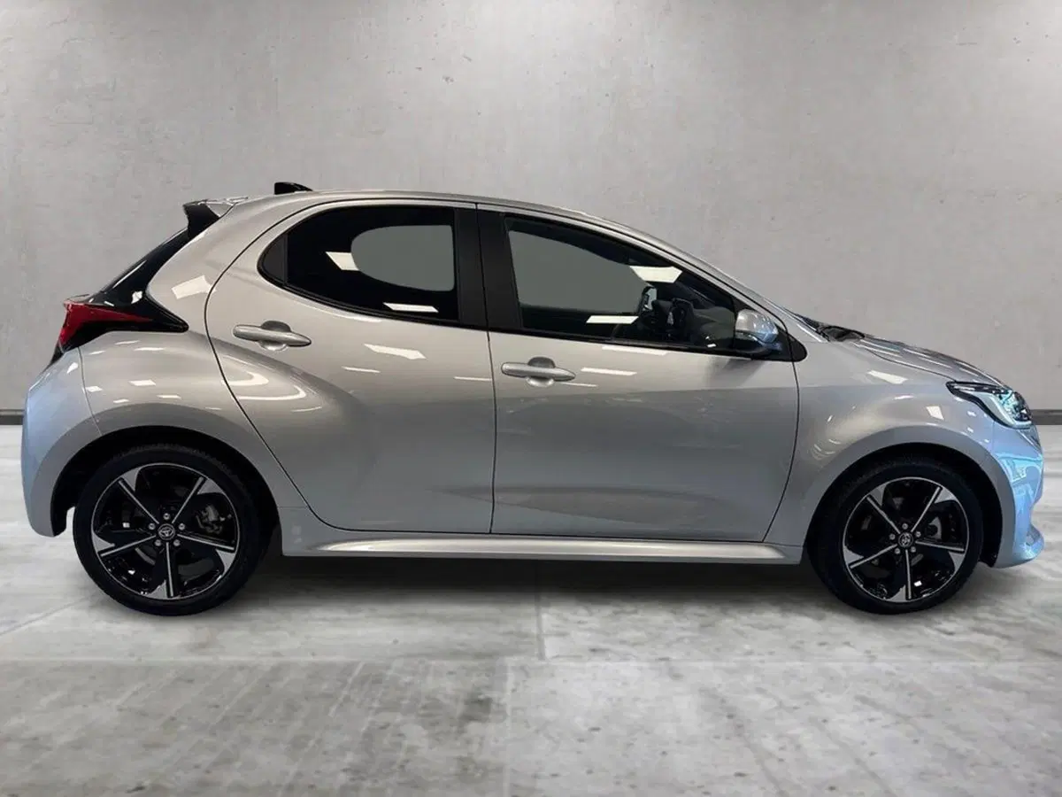 Toyota Yaris usata a Prato (4)