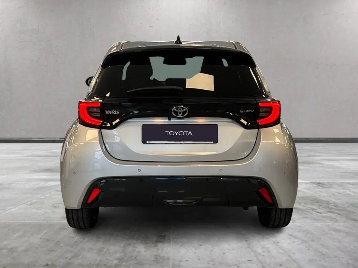 Toyota Yaris usata a Prato (6)