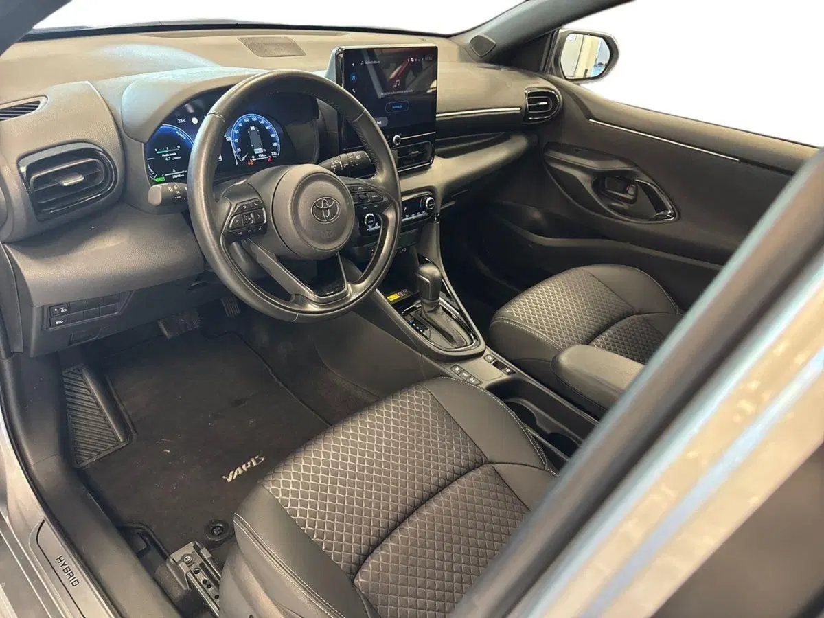 Toyota Yaris usata a Prato (9)