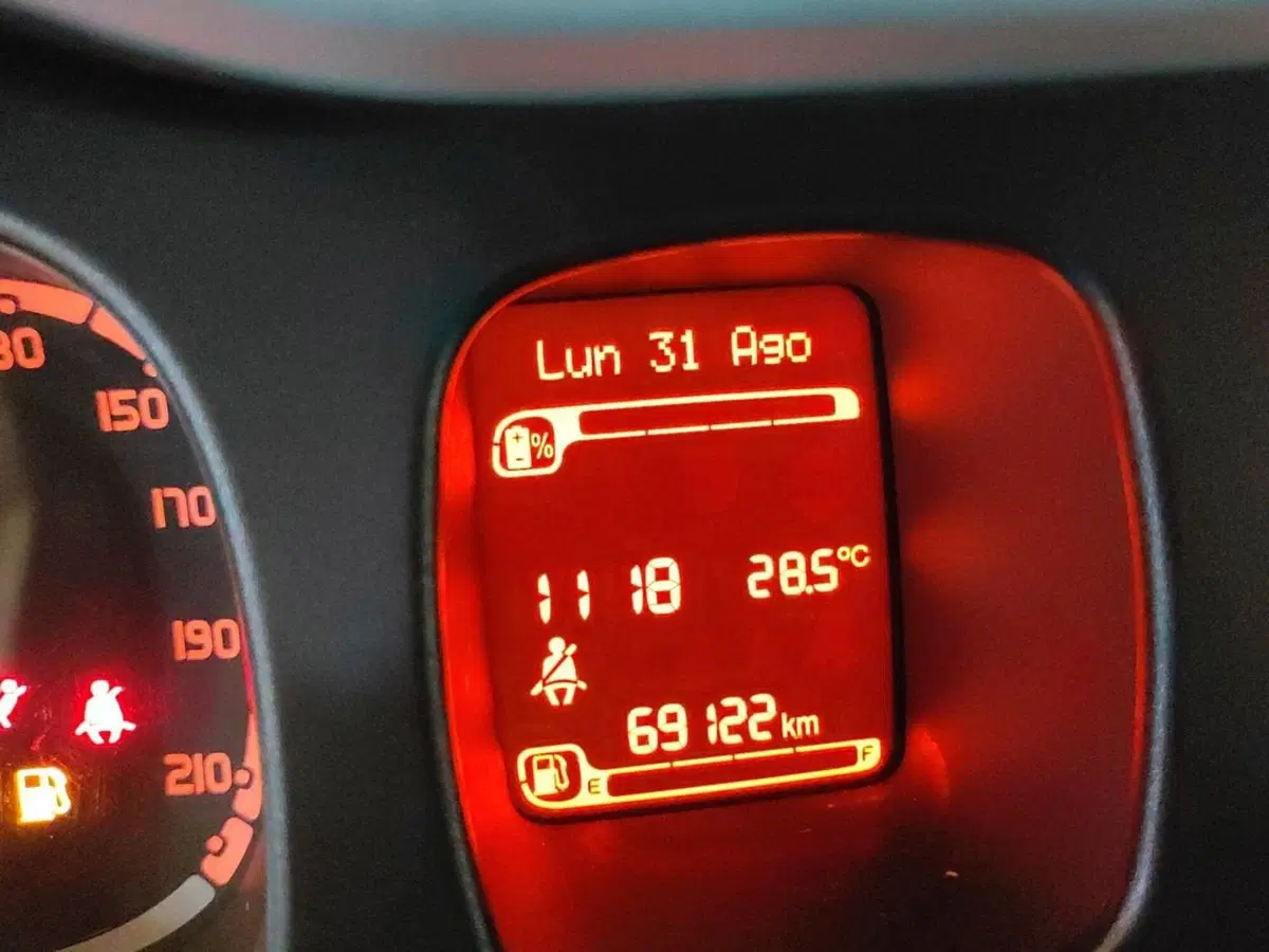 Fiat Panda usata a Milano (9)