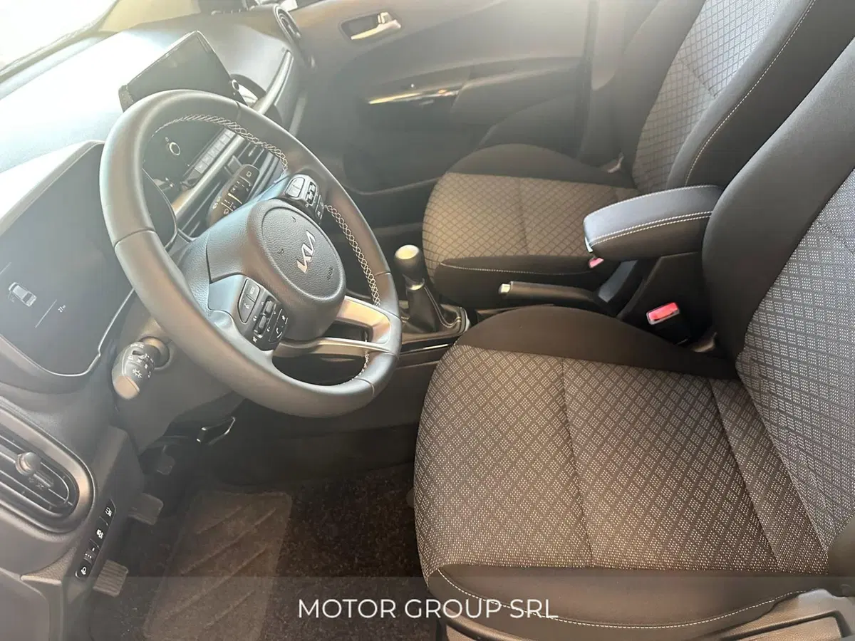 Kia Picanto nuova a Napoli (10)