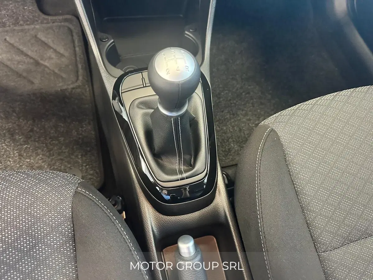 Kia Picanto nuova a Napoli (16)