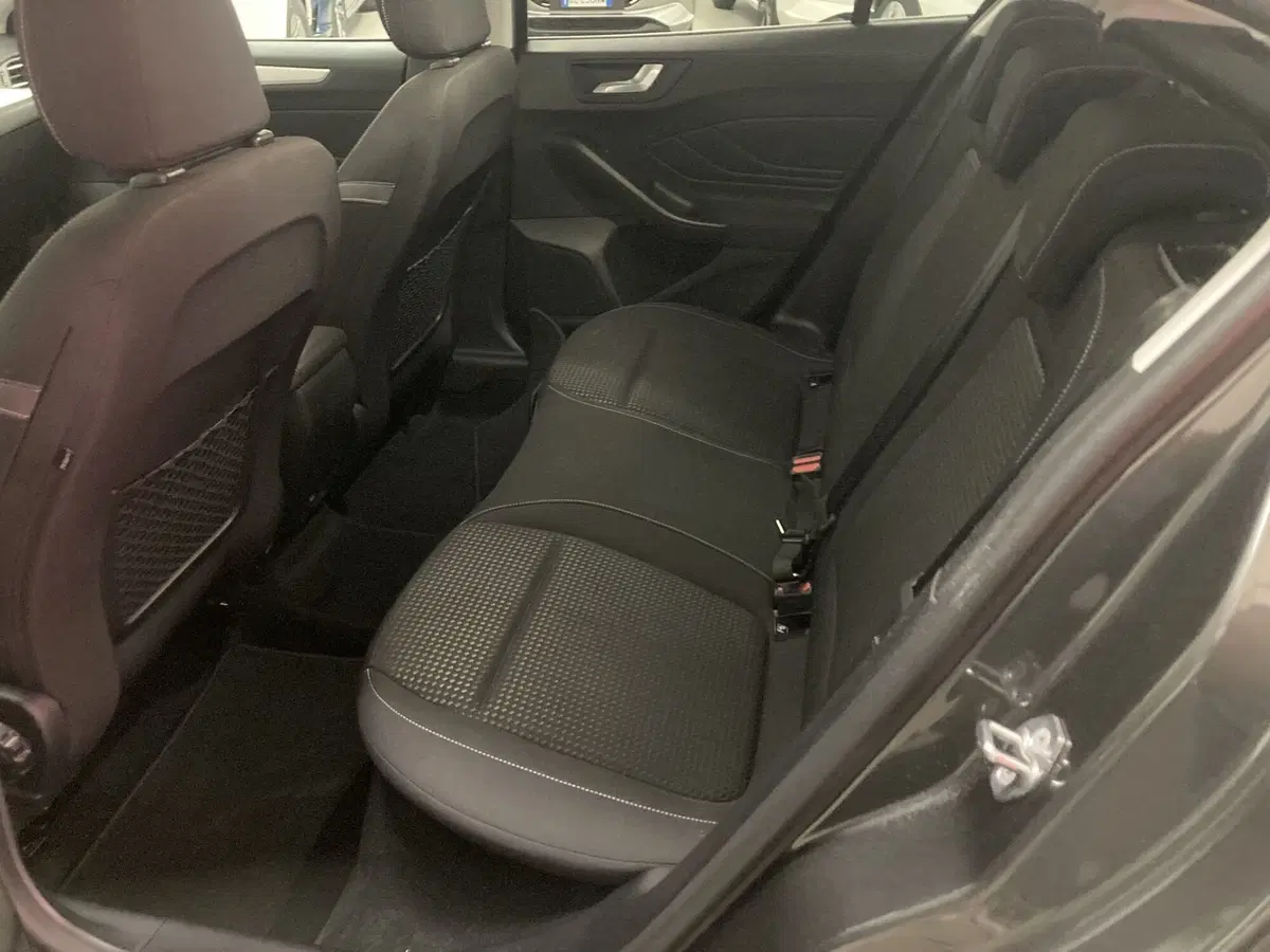 Ford Focus usata a Pavia (16)