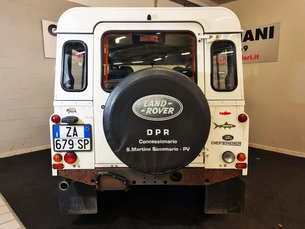 Land Rover Defender usata a Pavia (5)