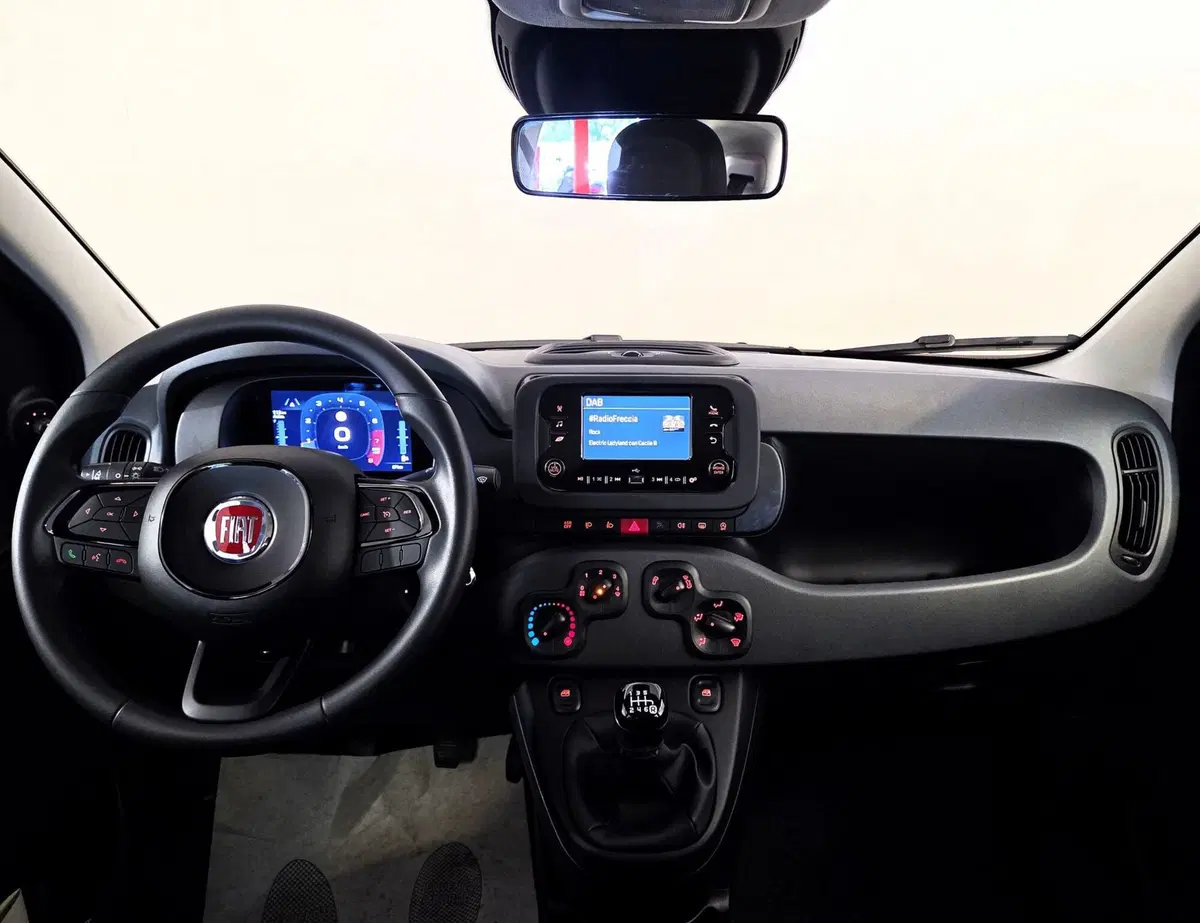 Fiat Panda Cross nuova a Pavia (9)