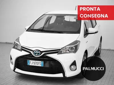 Toyota Yaris 1.5 Hybrid 5 porte Trend "Red Edition" del 2017 usata a Prato