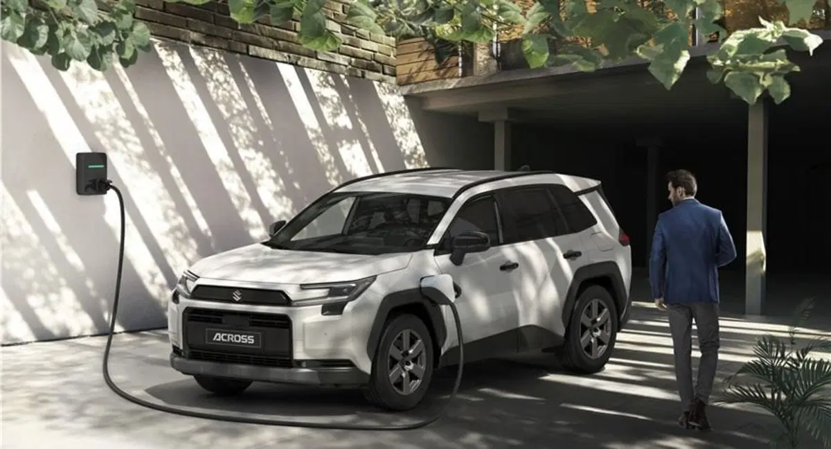 Suzuki Across nuova a Milano (8)