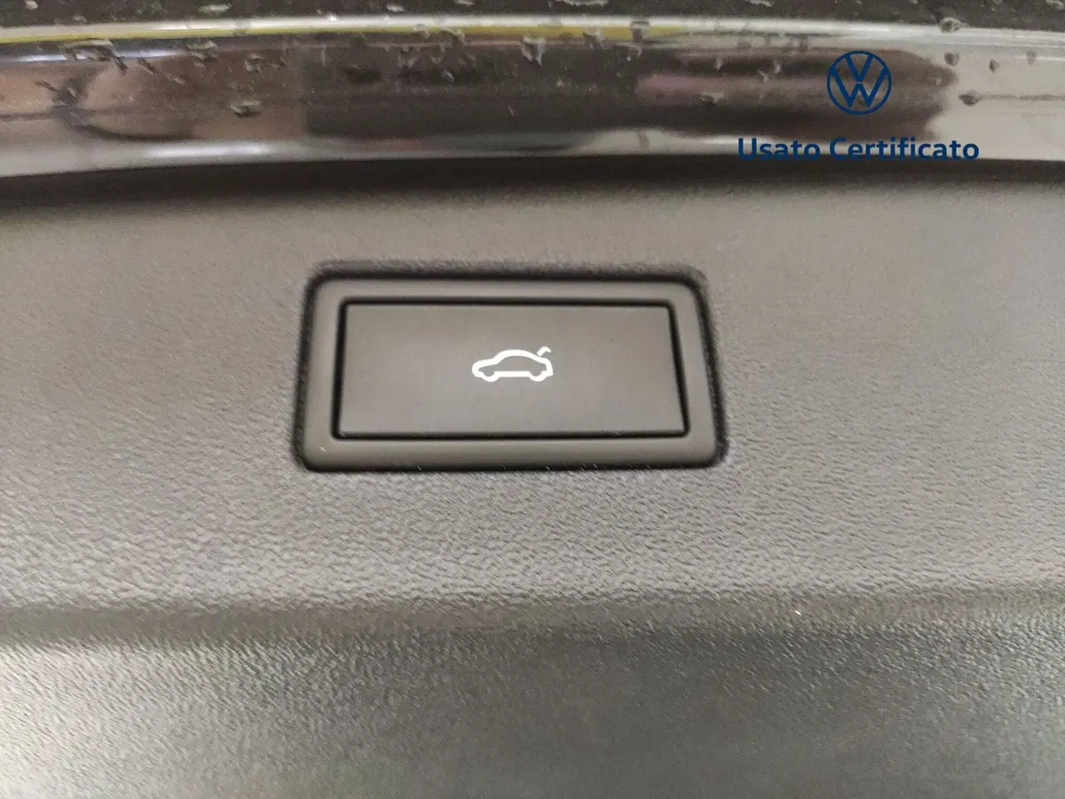 Volkswagen Tiguan usata a Benevento (11)