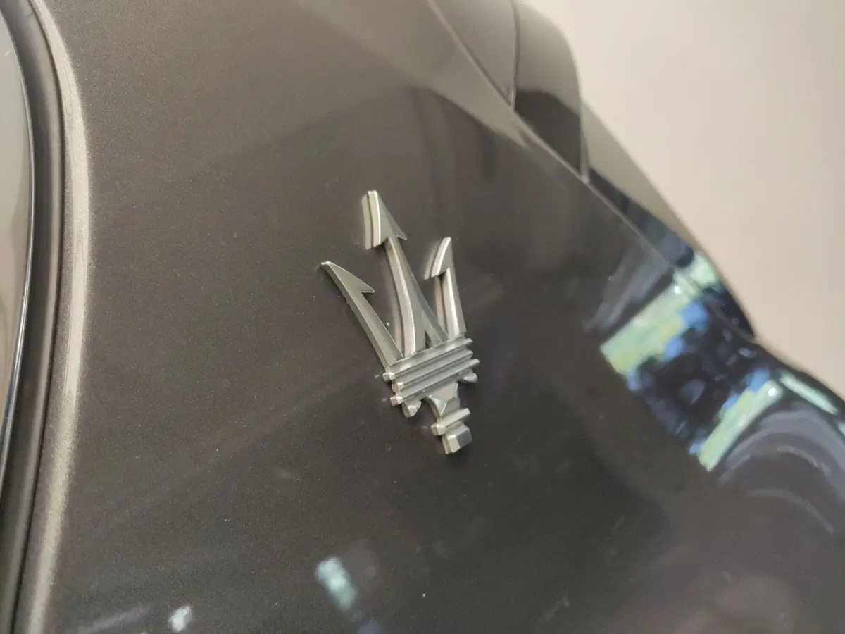 Maserati Grecale usata a Avellino (12)