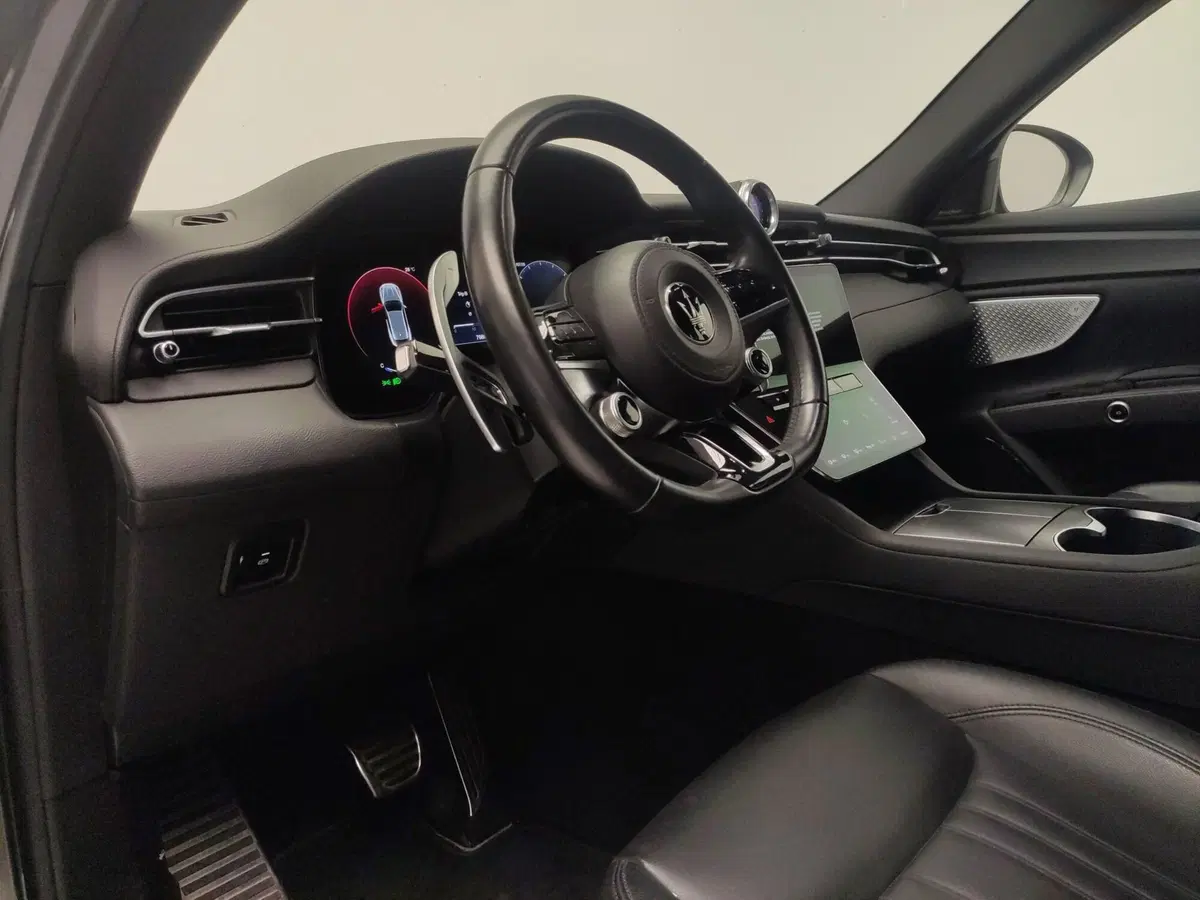 Maserati Grecale usata a Avellino (20)