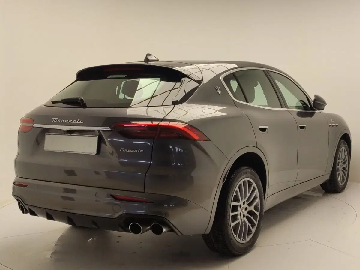 Maserati Grecale usata a Avellino (7)