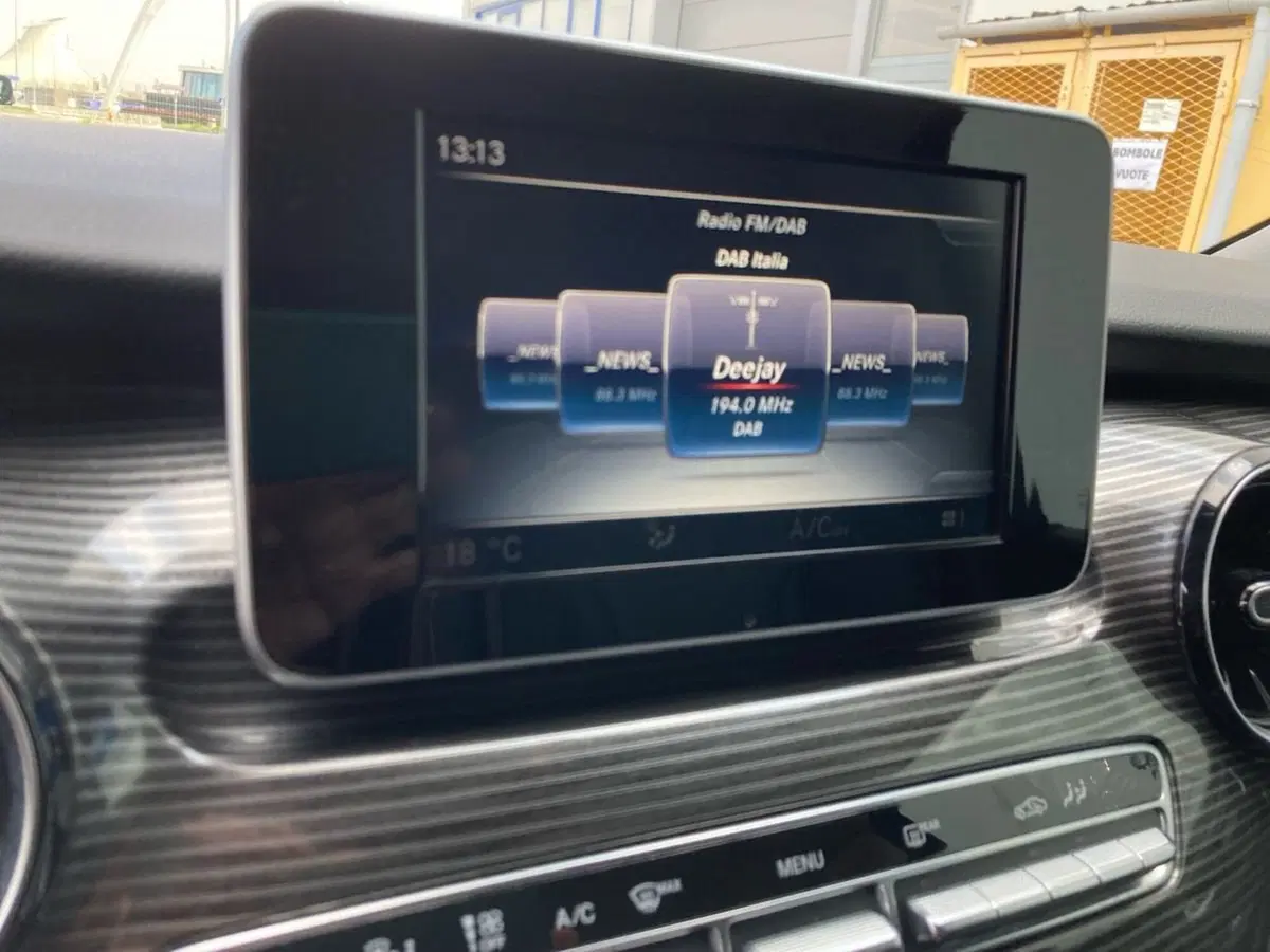 Mercedes-Benz Classe V usata a Milano (12)