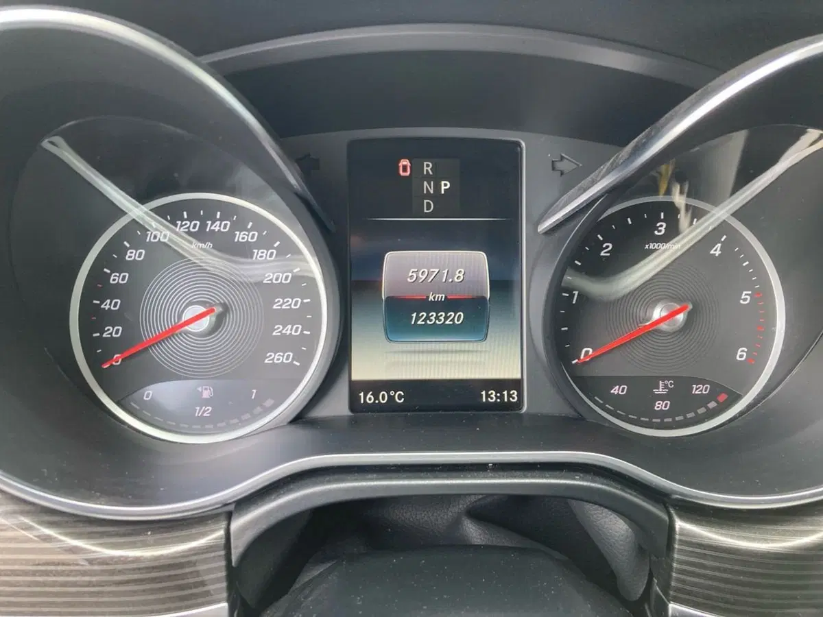 Mercedes-Benz Classe V usata a Milano (13)