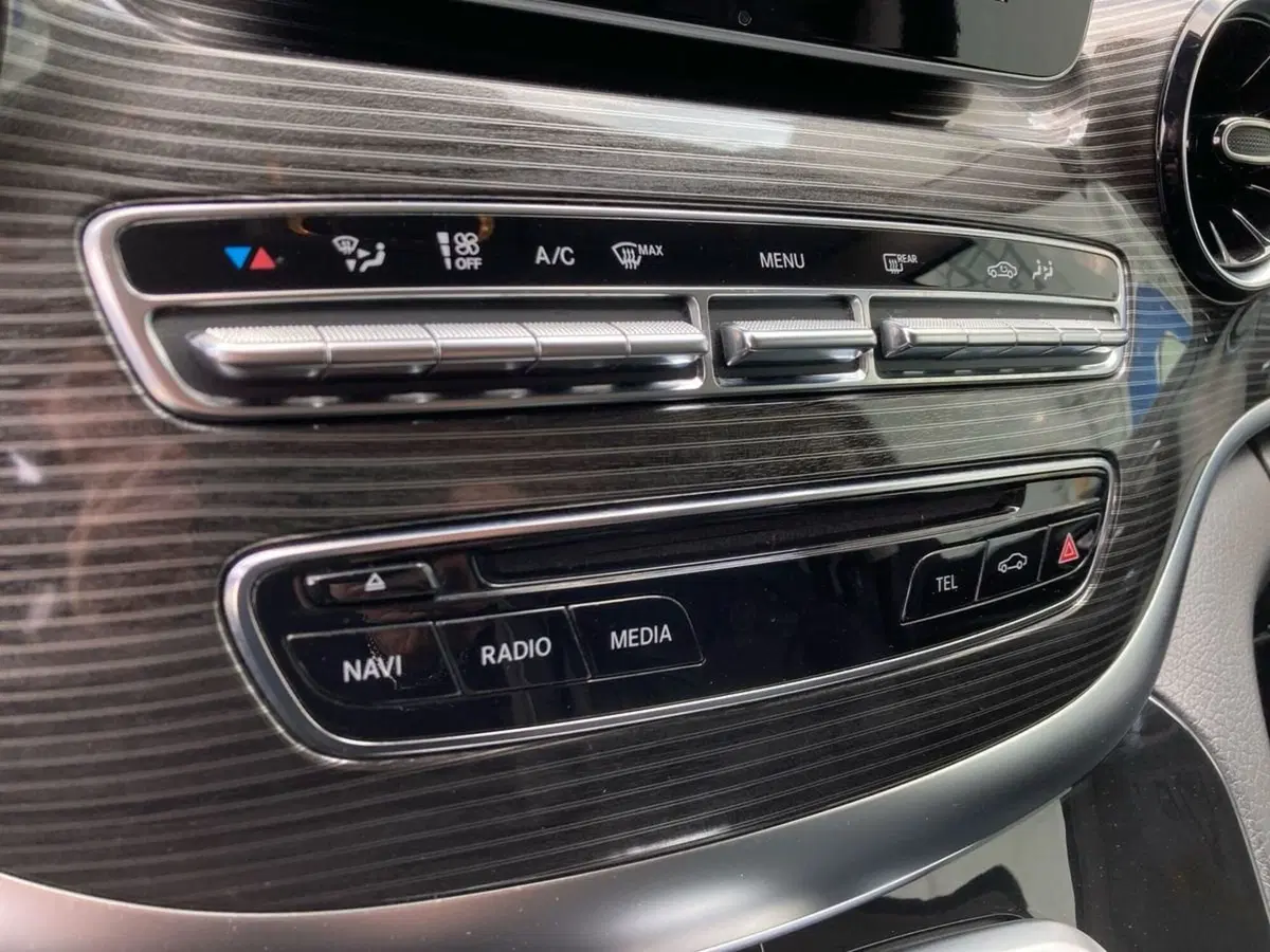 Mercedes-Benz Classe V usata a Milano (14)