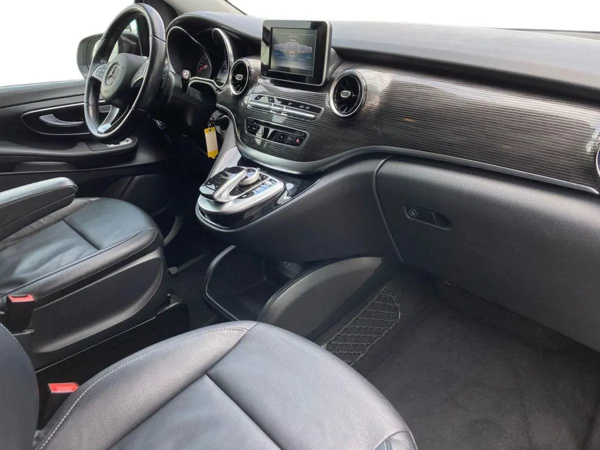 Mercedes-Benz Classe V usata a Milano (15)