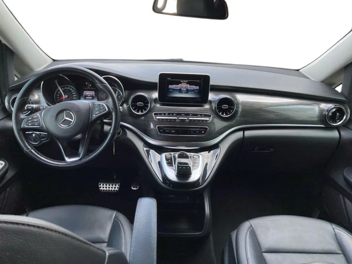 Mercedes-Benz Classe V usata a Milano (9)