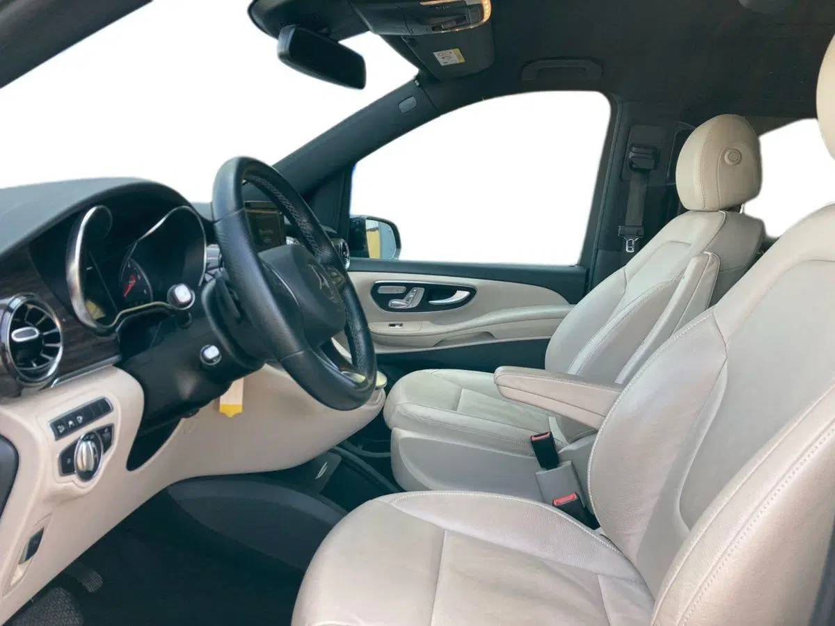 Mercedes-Benz Classe V usata a Milano (10)