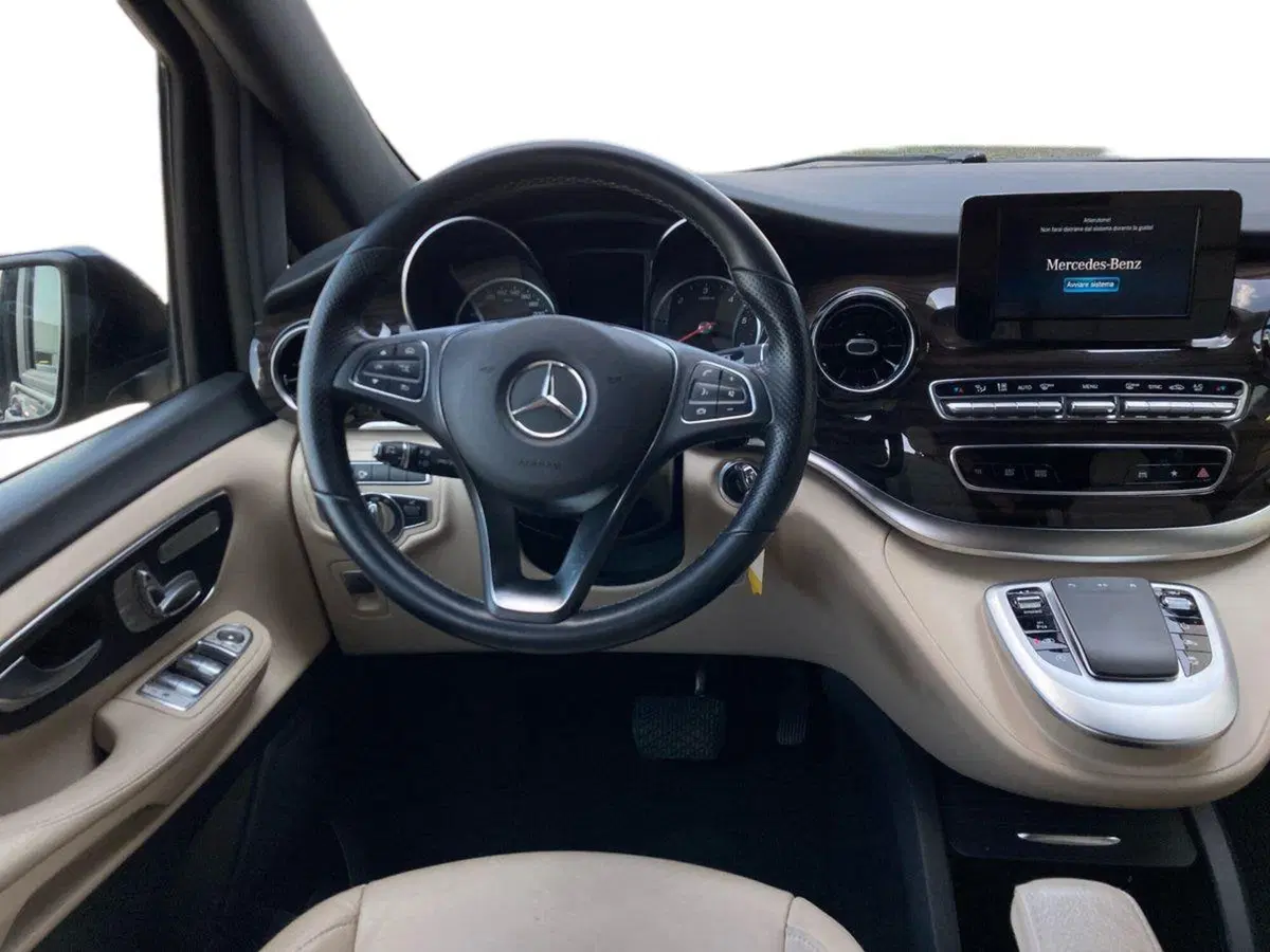 Mercedes-Benz Classe V usata a Milano (11)